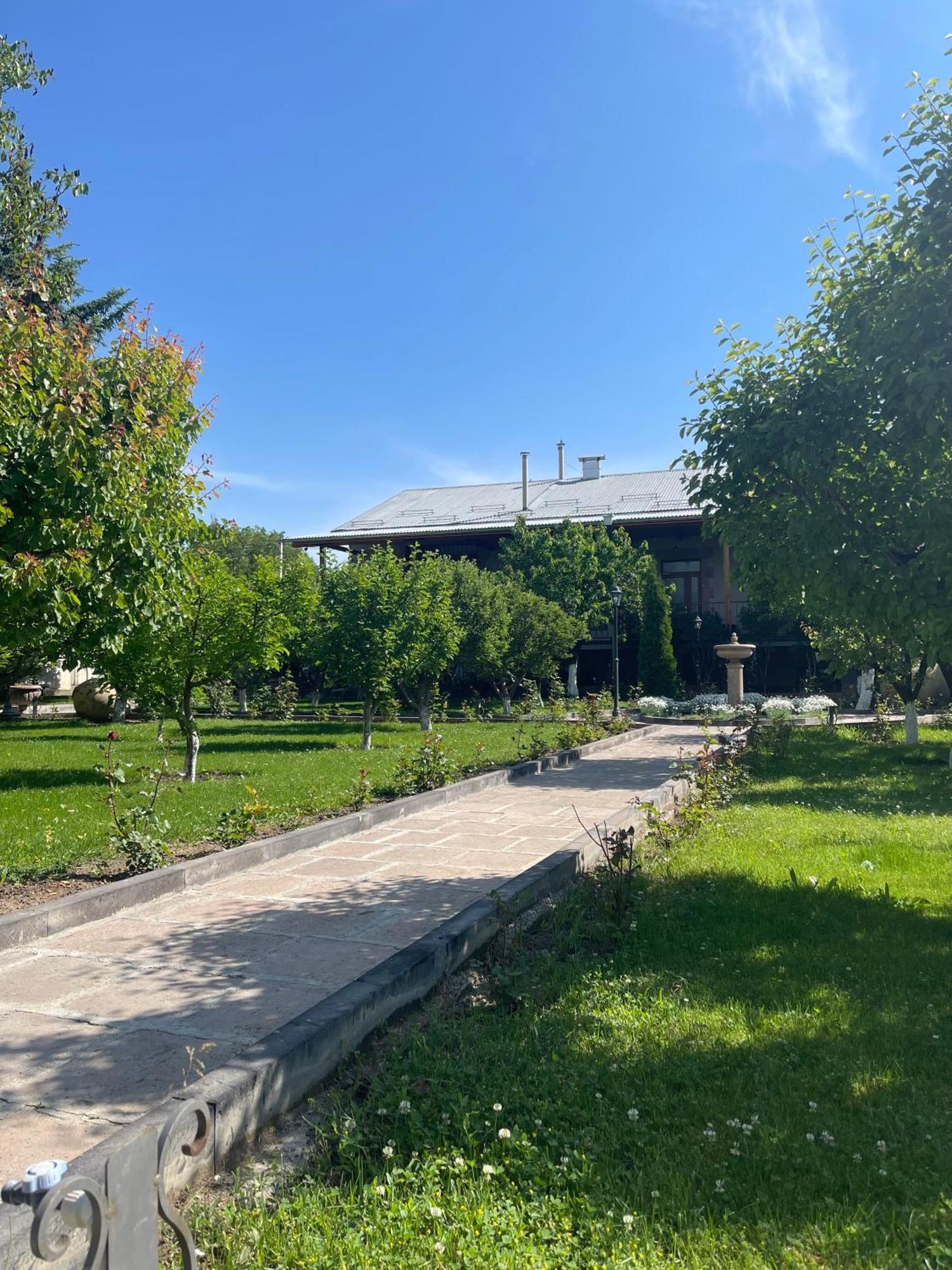 In Gyumri Ξενοδοχείο Εξωτερικό φωτογραφία